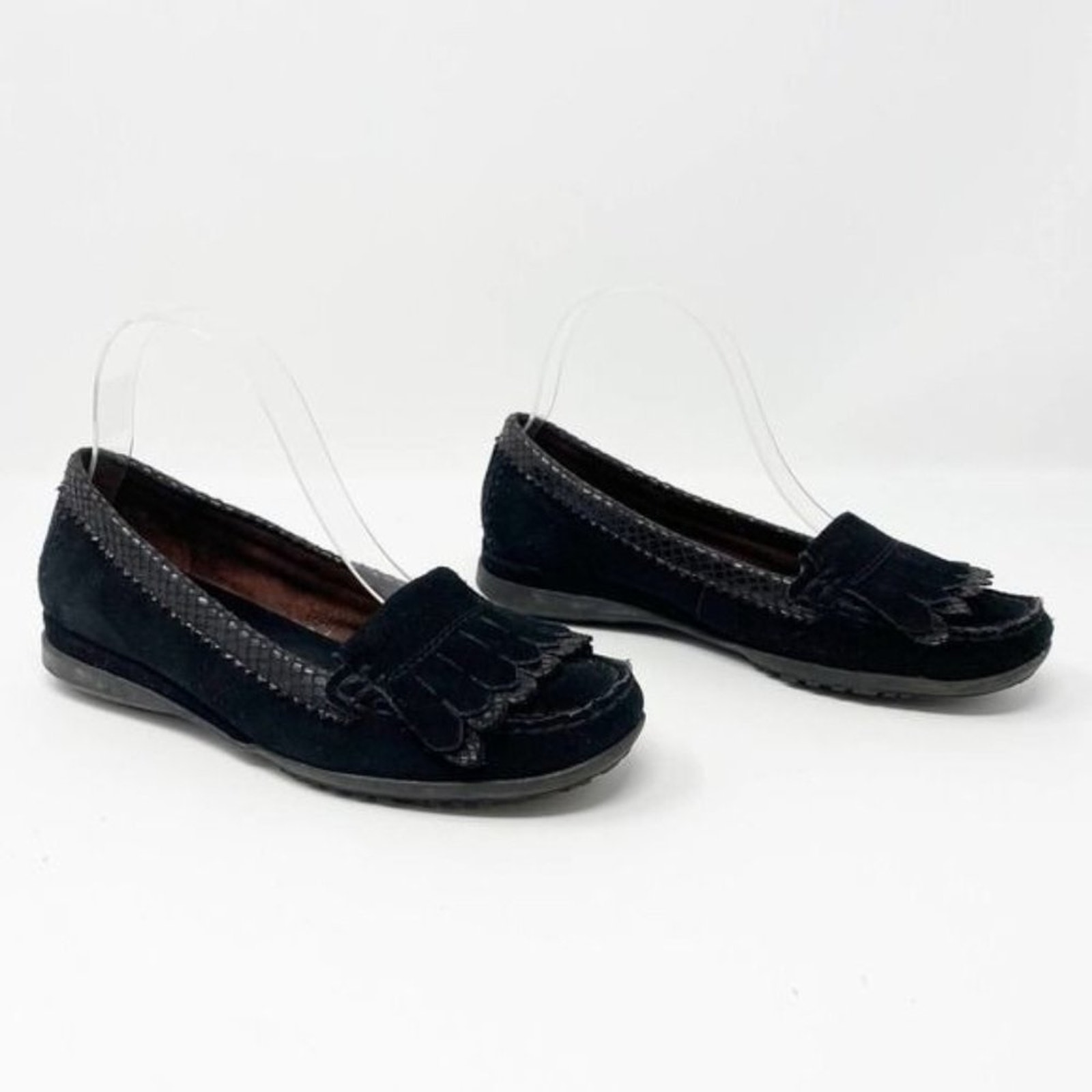 Naturalizer Black Suede Comfort Fringe Loafers
